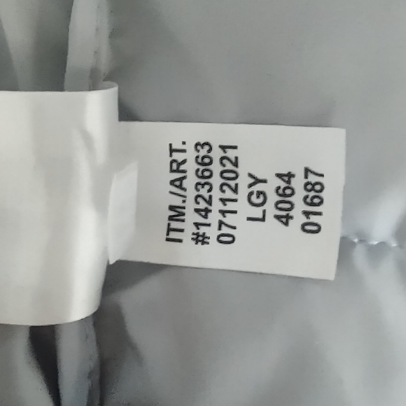 Andrew Marc puffer coat - Picture 6 of 6